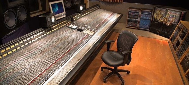 skip saylor control room edited